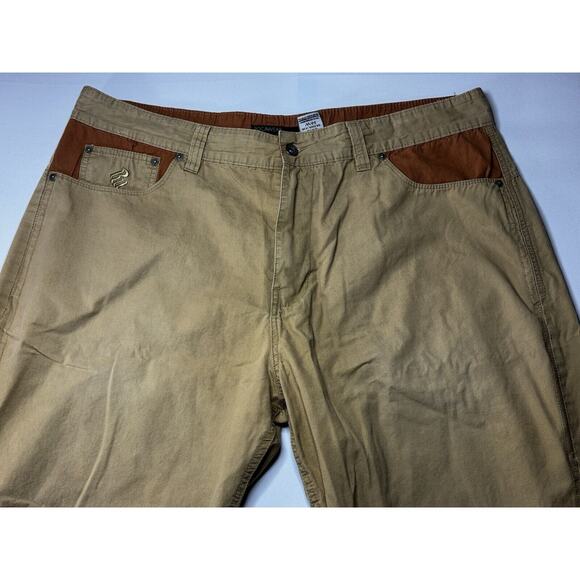 Rocawear Men's Relaxed Fit Straight Leg Khaki Pants -Size 44x31.5 - Picture 3 of 7